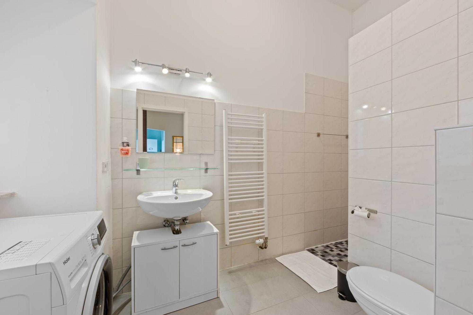 Apartment Uthman Berlin-Neukoelln Ngoại thất bức ảnh